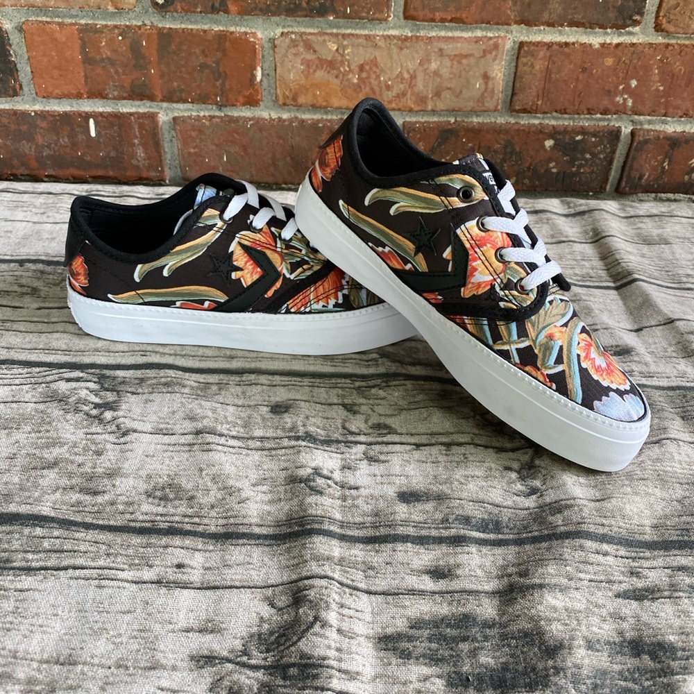 Floral Converse | 7.5